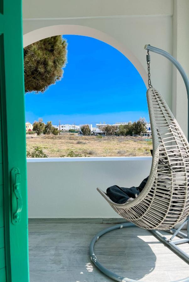 Kamari Beach Houses With Balcony And Garden Exterior foto